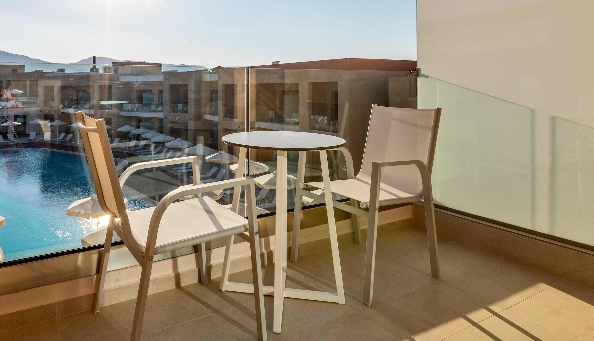 White Olive Elite Laganas Hotell Eksteriør bilde